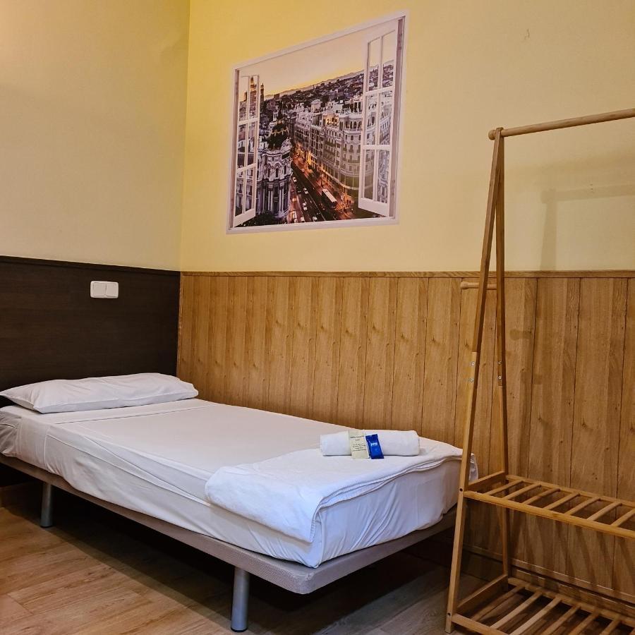 Hostal Oporto Madrid Eksteriør bilde